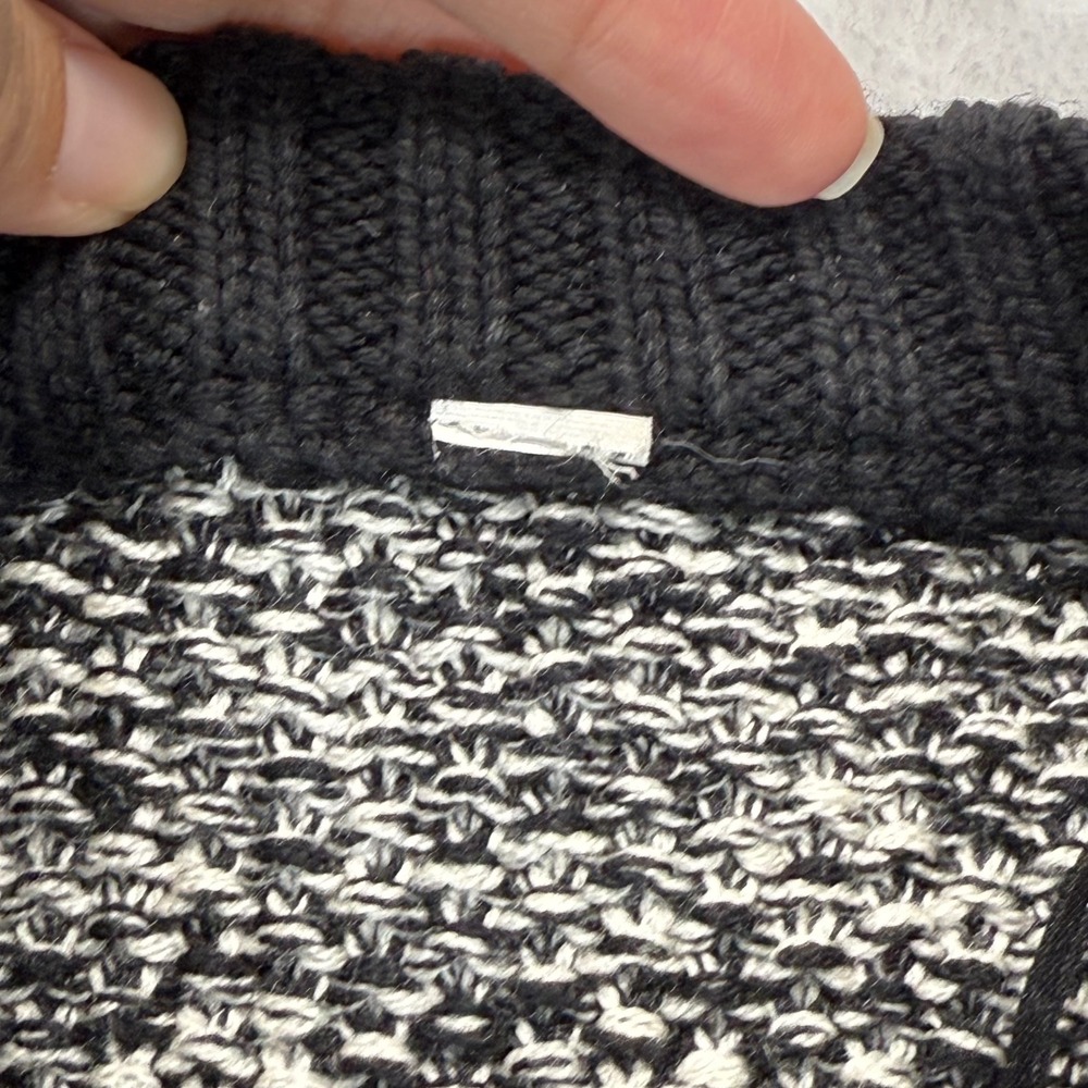 Lululemon‎ Sweater Knit Black Gray Long Sleeve Pullover Relaxed Fit Casual Sz XS - Picture 4 of 7